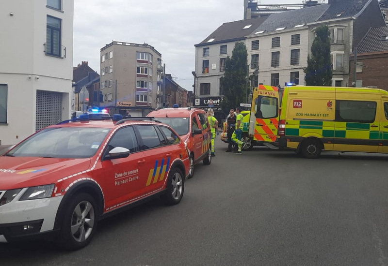 Gosselies : Violent incendie sur le site Aqua 2000. La police demande de fermer portes et fenêtres