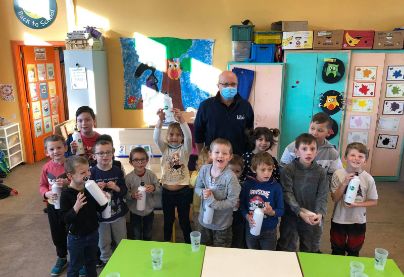 Courcelles: une gourde et des animations pour éveiller les élèves 