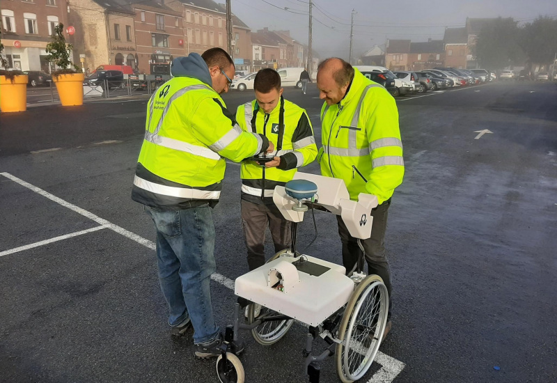 Courcelles, commune pilote pour analyser ses trottoirs avec une chaise d’auscultation !