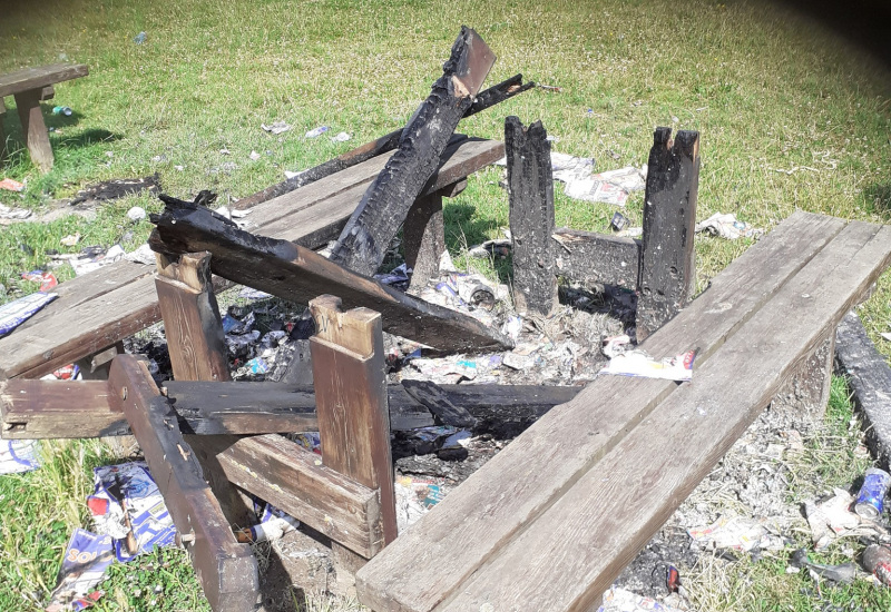 Châtelet: banc incendié 