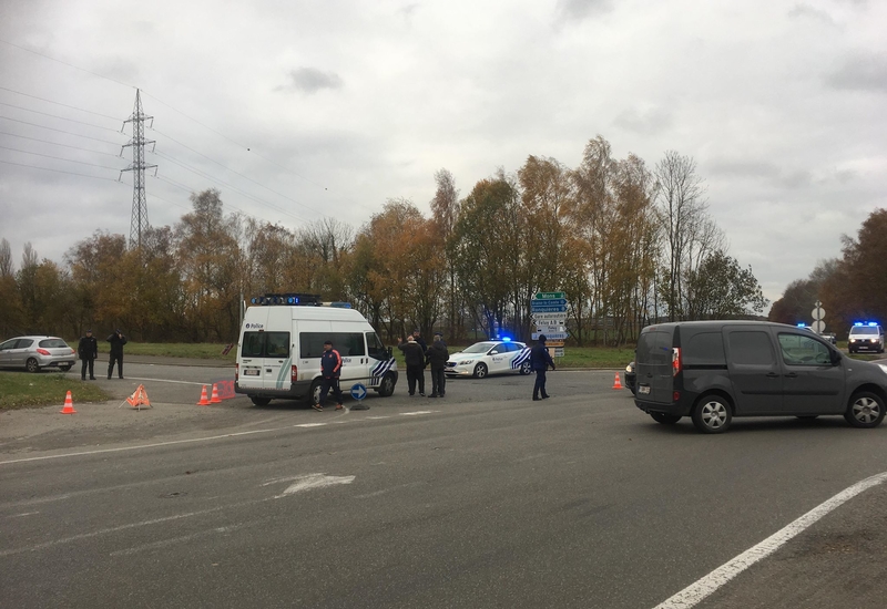Feluy: la police utilise l'autopompe pour dégager la raffinerie Total 