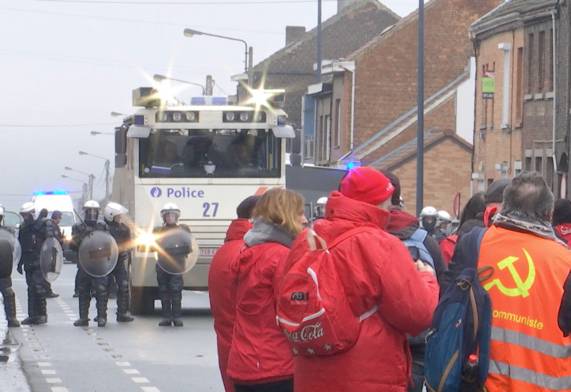 Gilly : tension entre des manifestants anti-fascistes et la police locale