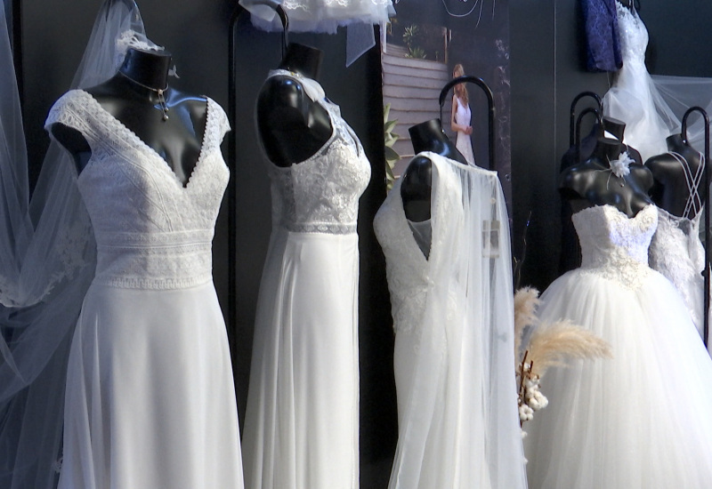 La salon du mariage avait des invités d'honneur à sa table !  