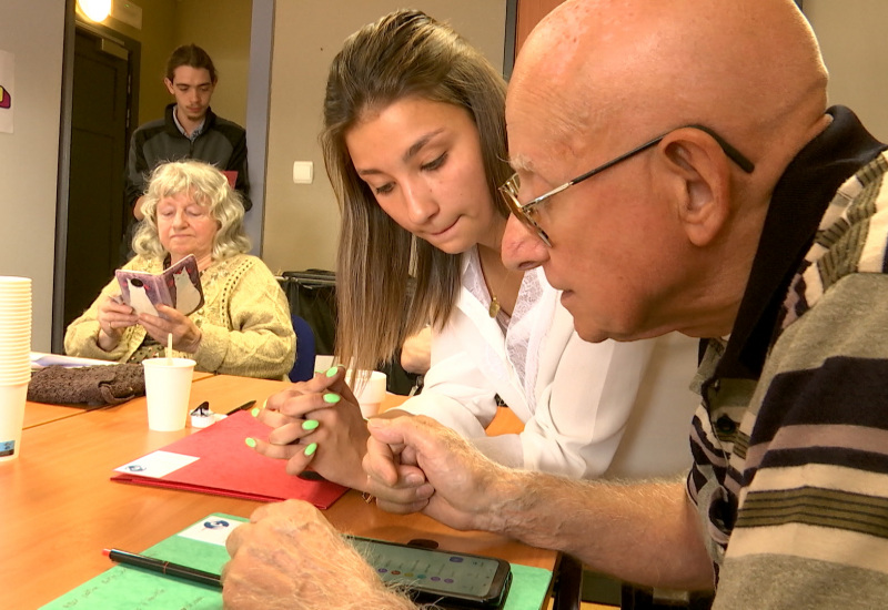 Des ateliers pour être "Tous connectés"