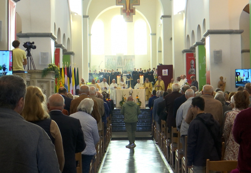 Une messe pontificale pour le 1200e anniversaire de la Collégiale de Lobbes