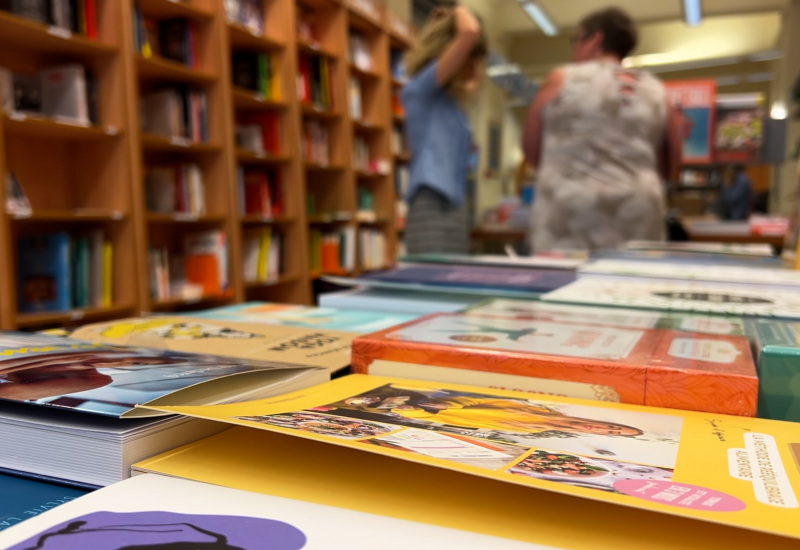 Le Marché du livre s'effondre, le directeur de la librairie Molière relativise
