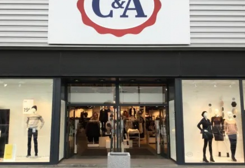 Conseil d'entreprise extraordinaire chez C&A, les syndicats craignent des licenciements