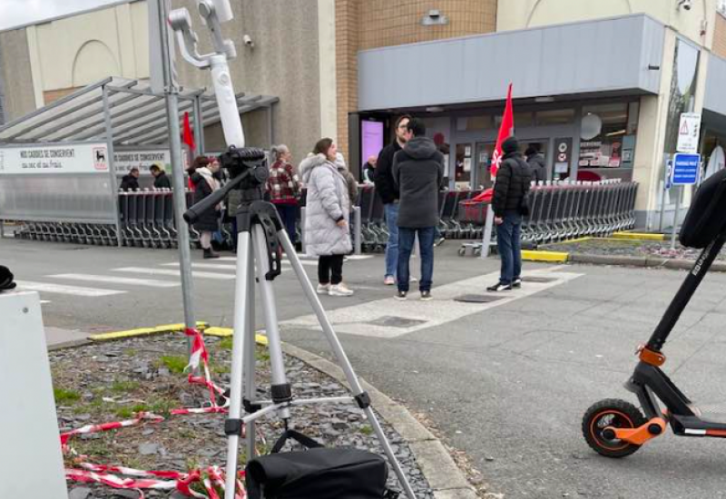 Delhaize: le bras de fer continue entre autres à Marcinelle, Bouffioulx et Montigny