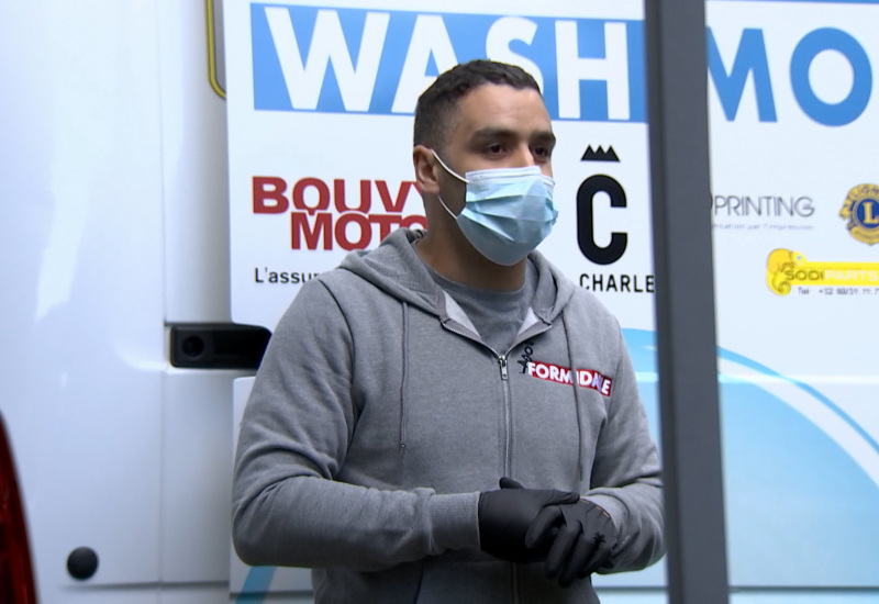 Les douches mobiles pour les sans-abris arrivent à Charleroi