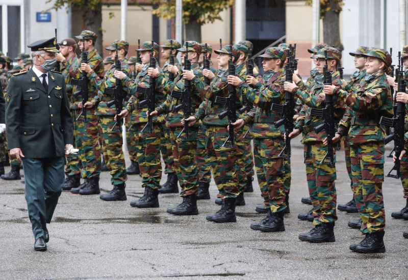 Une caserne militaire à Charleroi ? Ce n'est pas encore fait, la piste est "à l'étude" 