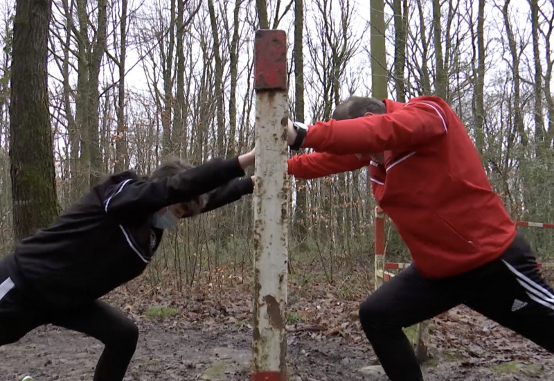 Loverval : Andrea (14 ans) privé d'entrainements de foot en raison du covid-19 continue à faire du sport pour garder la forme