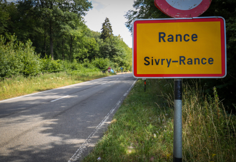 Un accident de voiture fait trois morts à Rance, dont un enfant