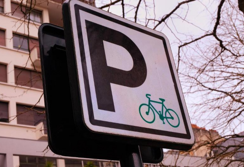 Charleroi opte pour des parkings à vélos sécurisés