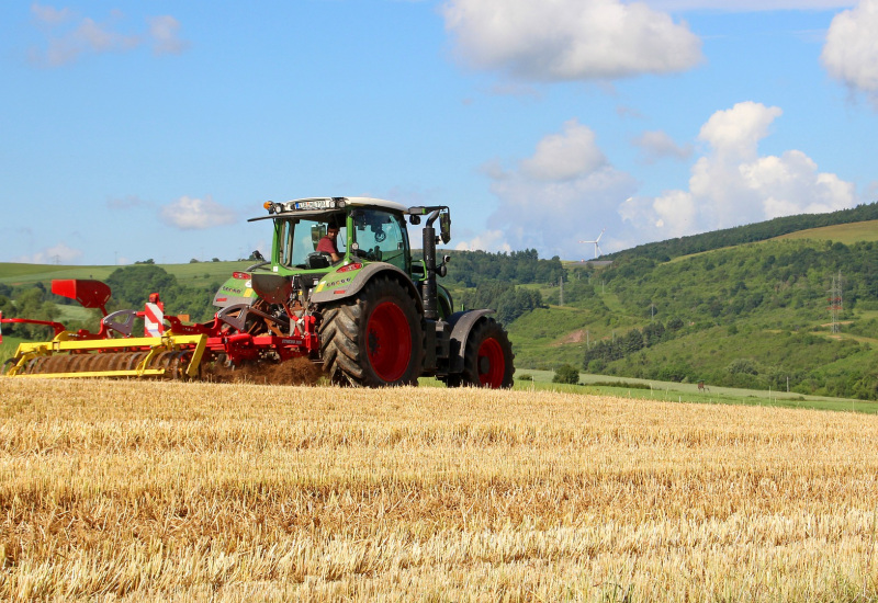 Agriculture: "il faut moins produire" estime Willy Borsus