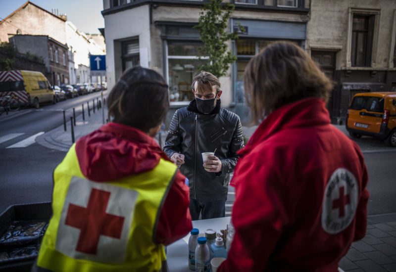 Hausse des tarifs énergétiques et crise sanitaire : la Croix-Rouge déploie son plan hivernal