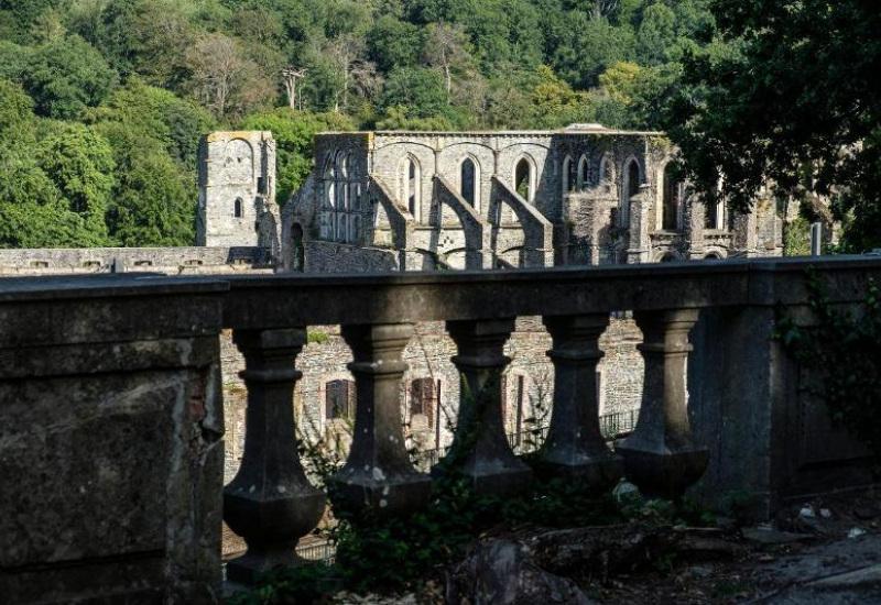 Abbaye de Villers-la-Ville : Chantier des arcades suite et fin!