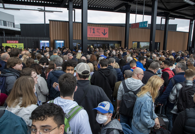 Actions à l'aéroport de Charleroi : Selon Test Achats, les droits des passagers n'entrent pas en compte