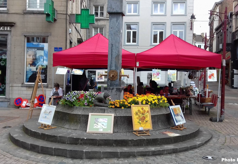 Châtelet : Retour de la braderie et de la fête sur la place du Déversoir