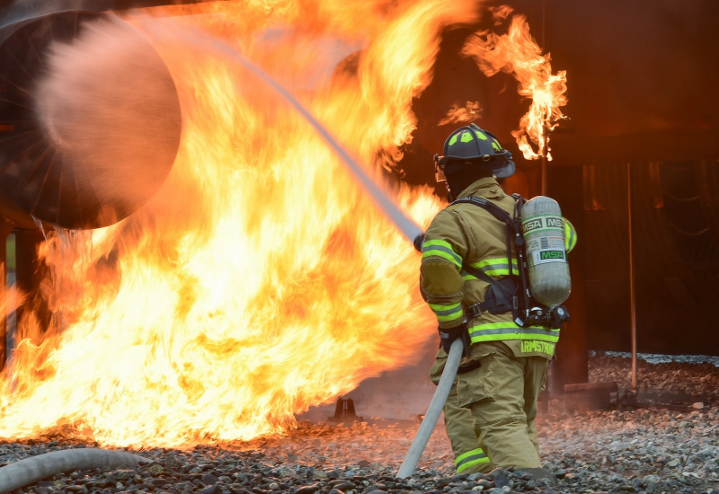 Important incendie à Roux