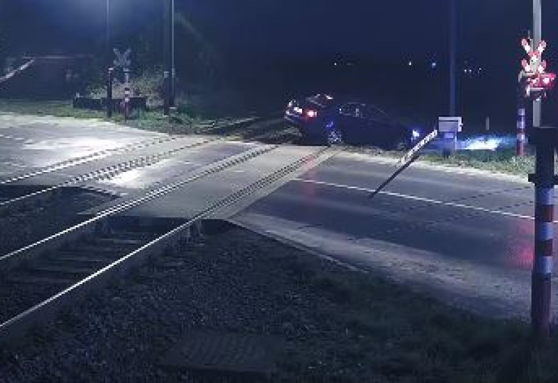 Une catastrophe a été évitée de justesse sur un passage à niveau à Fleurus !