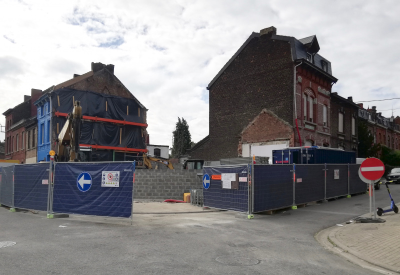 Le jardin mémoriel à l'emplacement de l'ancienne maison Dutroux prend forme