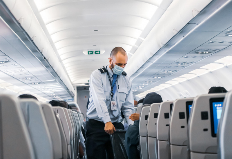 Dès lundi, le port du masque en avion ne sera plus obligatoire