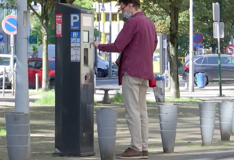 Charleroi : Stationnement à durée limitée dans les rues près de BSCA 