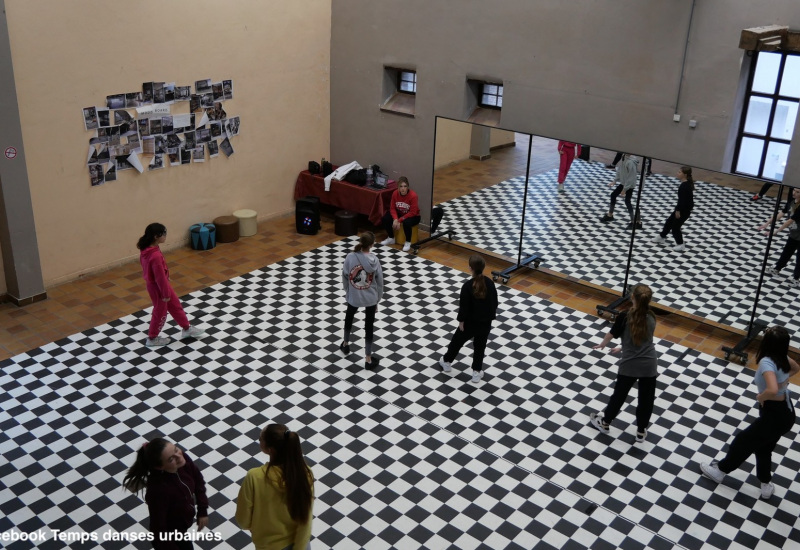 Danser dans les homes, un projet de temps danses urbaines