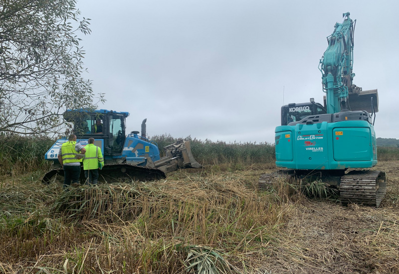 Virelles : Les travaux sur l'Etang et la Roselière ont débuté (photos)