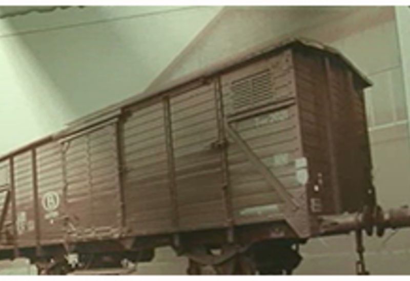 05/02/14 : Expo "Traingle Rouge"