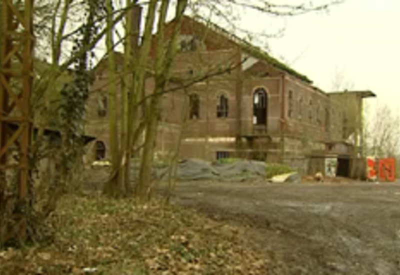 18/01/11 : Assainissement de friche 