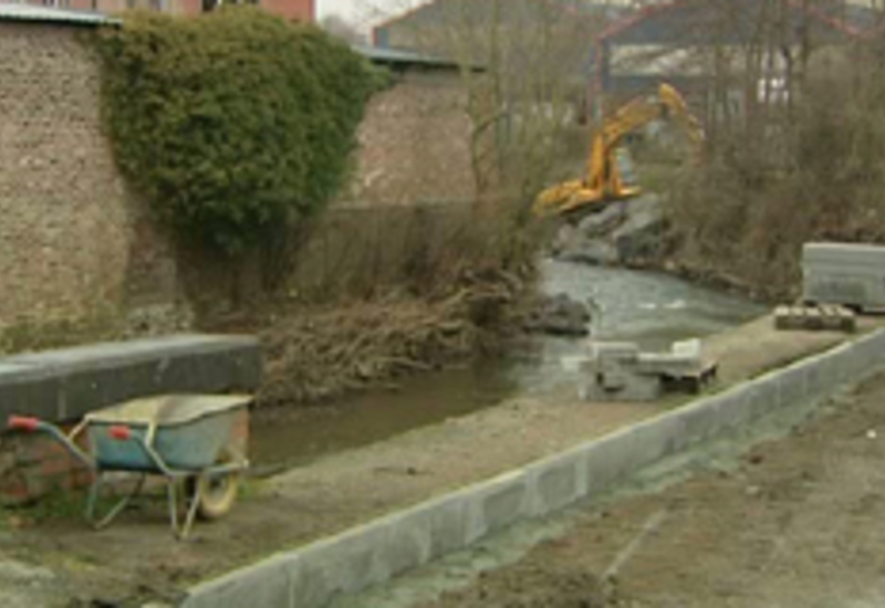 10/02/11 : Un obus dans l'Eau d'Heure