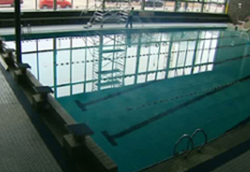 17/03/11 : Fermeture de la piscine de Gilly