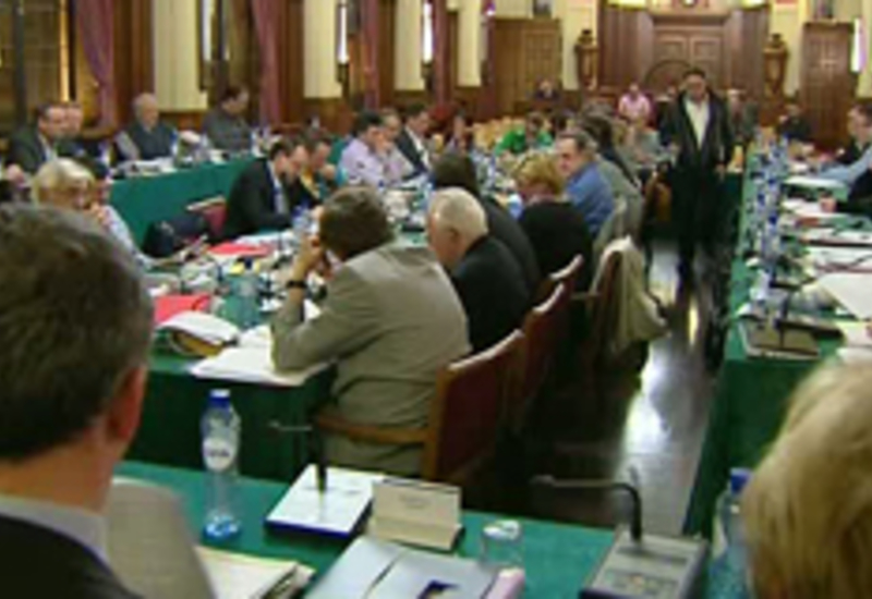 29/03/11 : Conseil communal de Charleroi