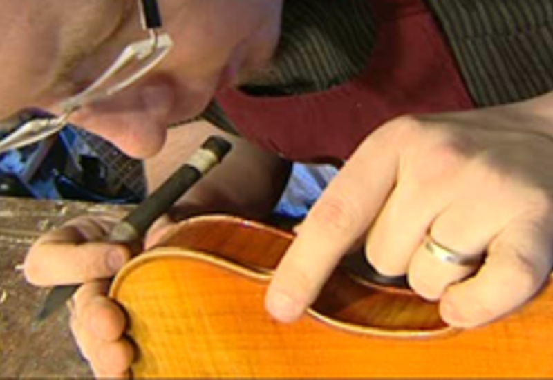 07/06/11: Pierre Bauthier, luthier à Chimay