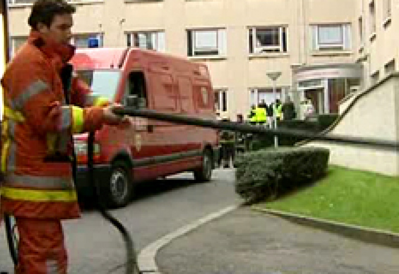 25/11/11 : Incendie au CPAS  de Charleroi