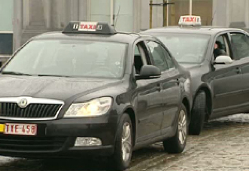 23/02/12 : Taxis carolos