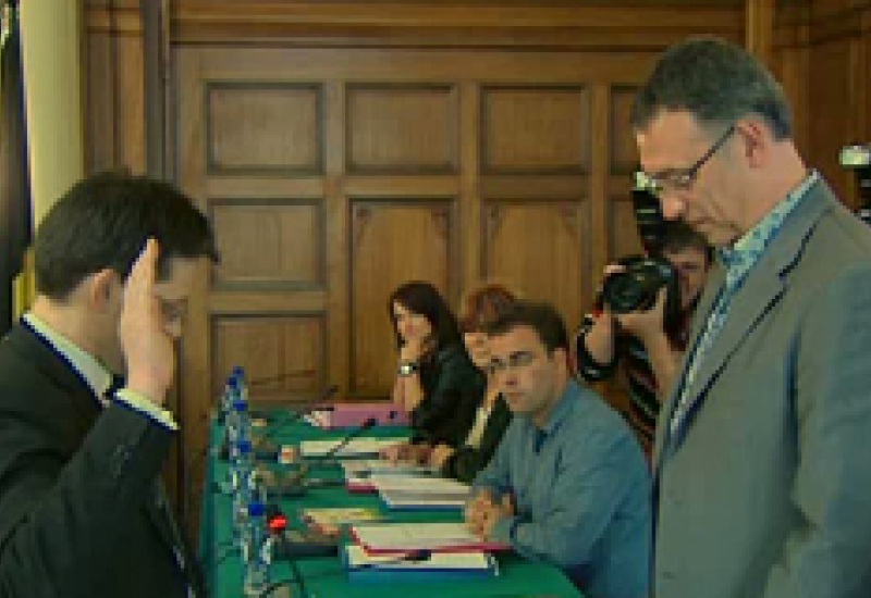 05/06/12 : Conseil communal à Charleroi (2)