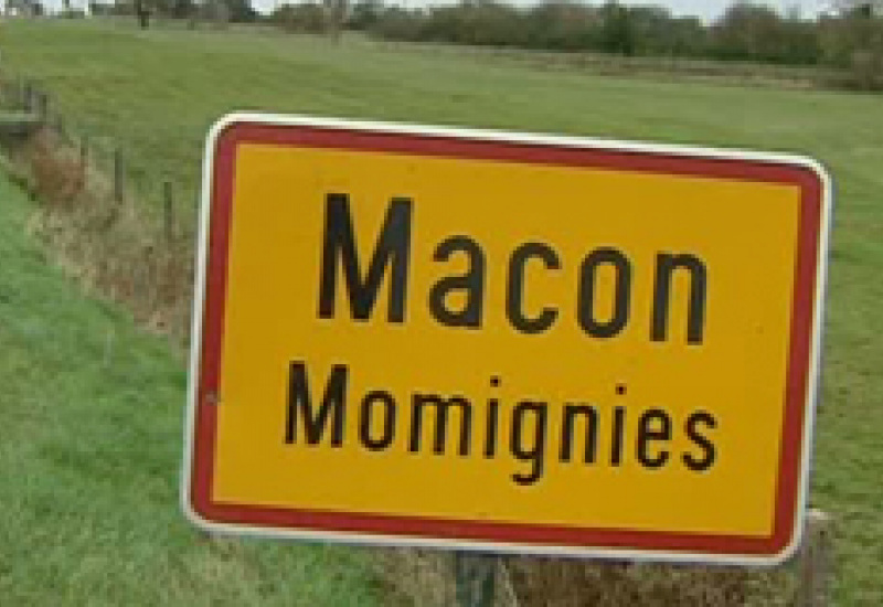 09/11/12 : Fin des éoliennes à Momignies ?