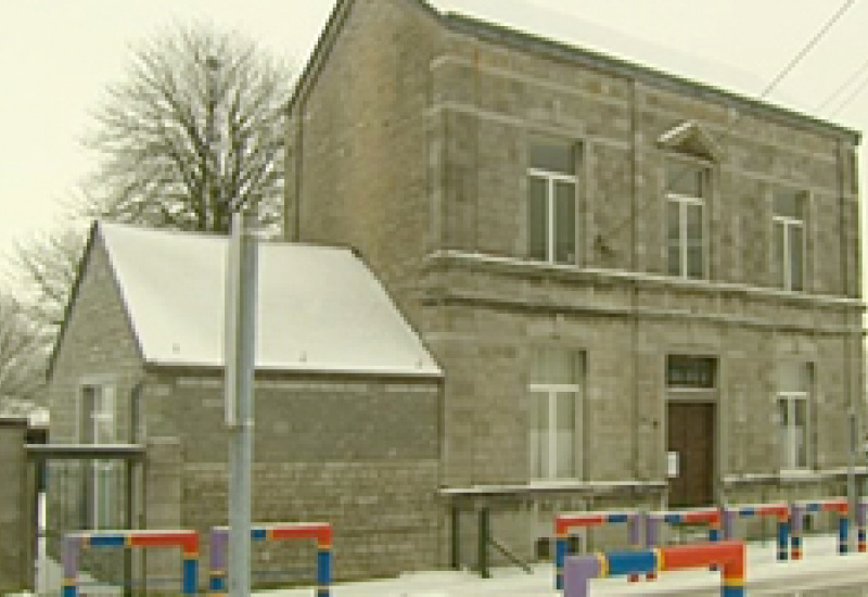 29/01/13 : Réaffectation de l'école communale de Robechies