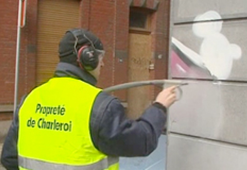 18/04/13 : Nettoyage des tags à Charleroi