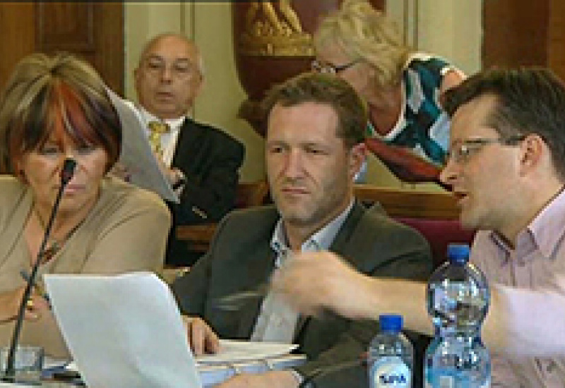 25/06/13 : Conseil communal carolo