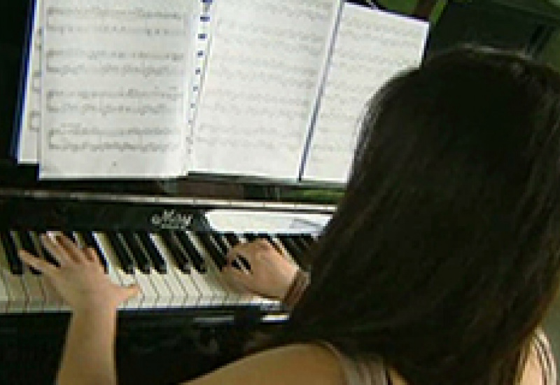 27/06/13 : Conflit sur fond de piano