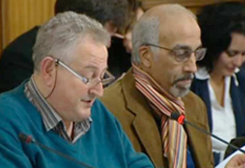05/11/13 : Conseil communal à Charleroi