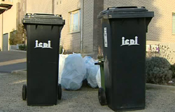 0 08/02/12 : Poubelles à puces