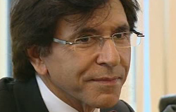 0 27/04/12 : Premier à Charleroi