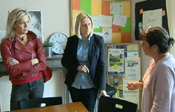 0 21/06/12 : Eliane Tillieux dans le "Triangle"