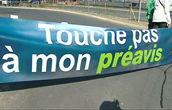 0 25/04/13 : Grève pour ériger un statut