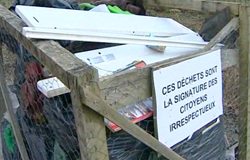 0 13/03/14 : "Halte aux déchets sauvages !"